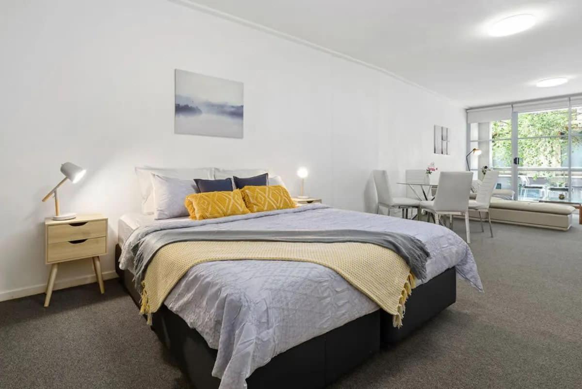 A Modern & Comfy Next To Darling Harbour * Sydney